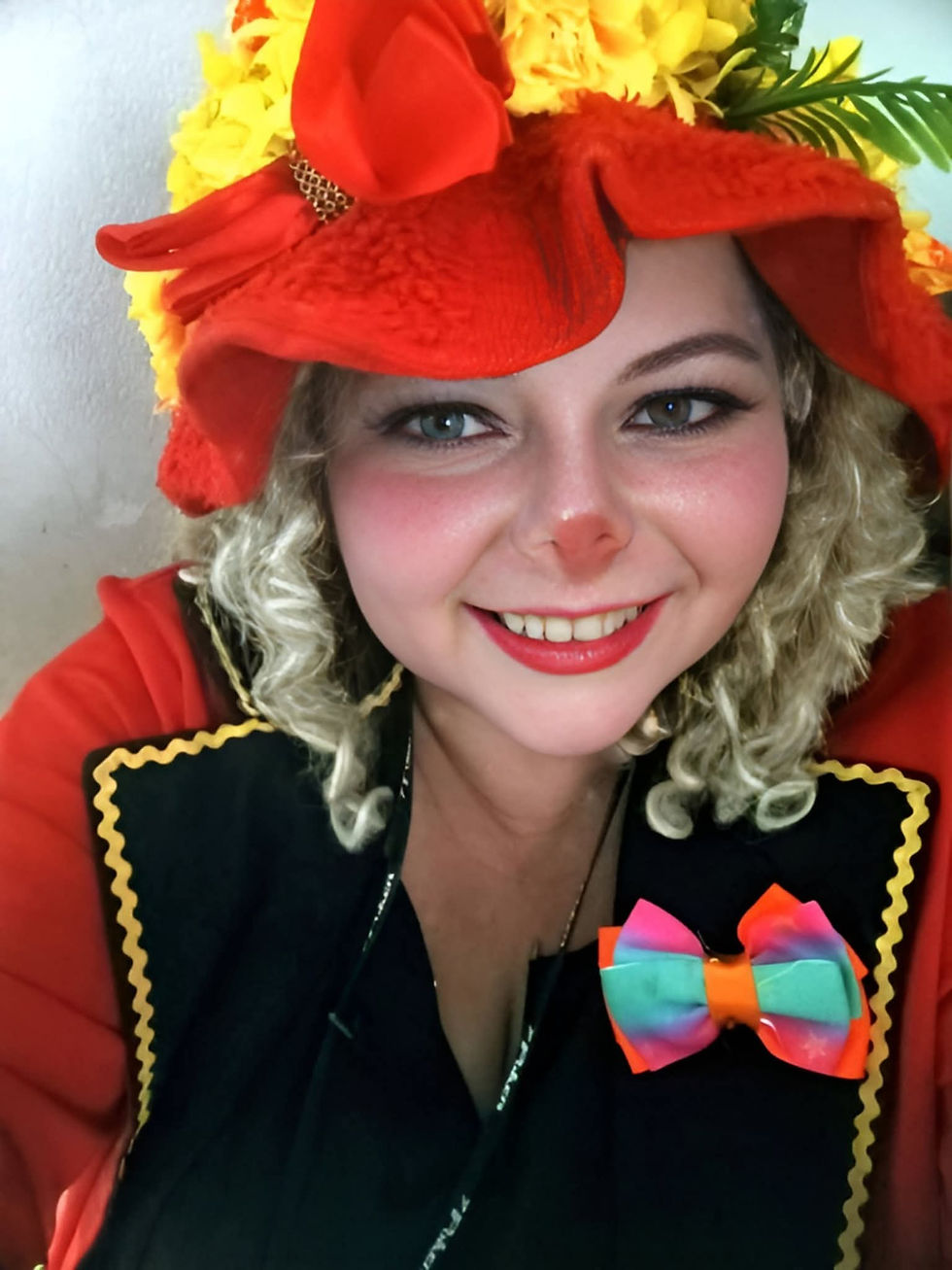 Com mais de 30 anos de carreira e atuação em todos os municípios do estado, a artista Núbia Oliveira, também conhecida como a palhaça Bibica