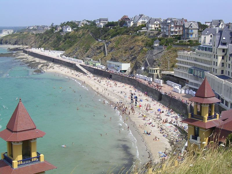 La plage Photo personnelle (own work) de [http://fr.wikipedia.org/wiki/Utilisateur:Marianna Marianna] Category:Granville