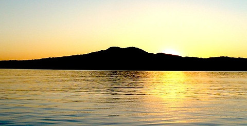 rangitoto_island-www.aucklandloans.co_.nz_-1008x658.jpg