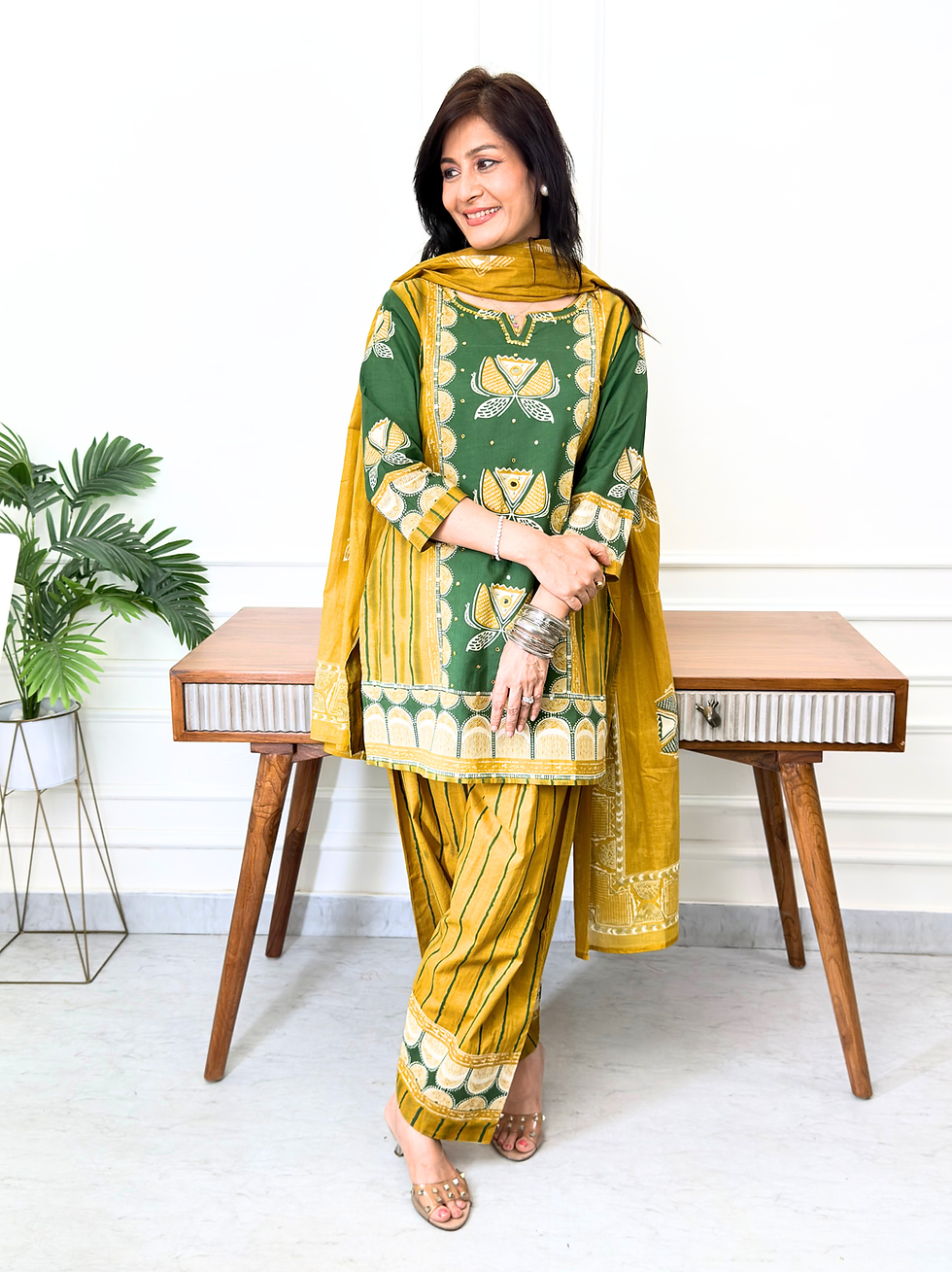 Thumbnail: Earthen Imprints Set in Green/Yellow