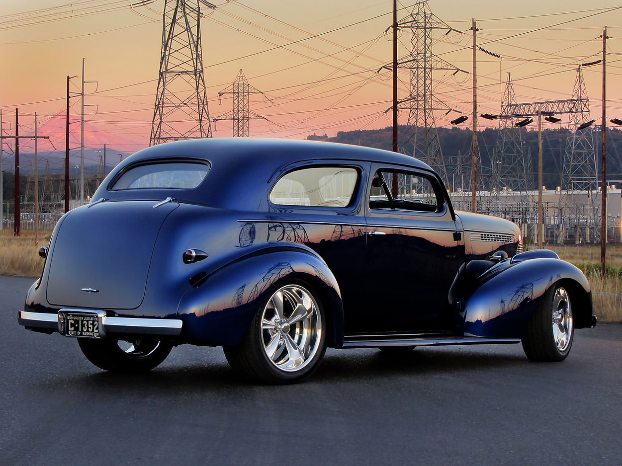 1939 Cheverolet Custom 2 door Sedan