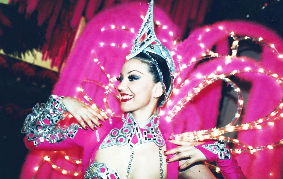 LAGO Laura2 copie.jpg