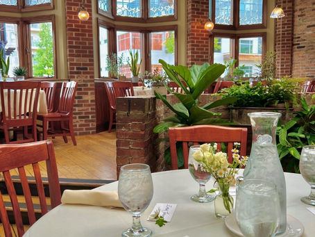 The Food Spots Around Syracuse Stage, Ranked by a VPA Student
