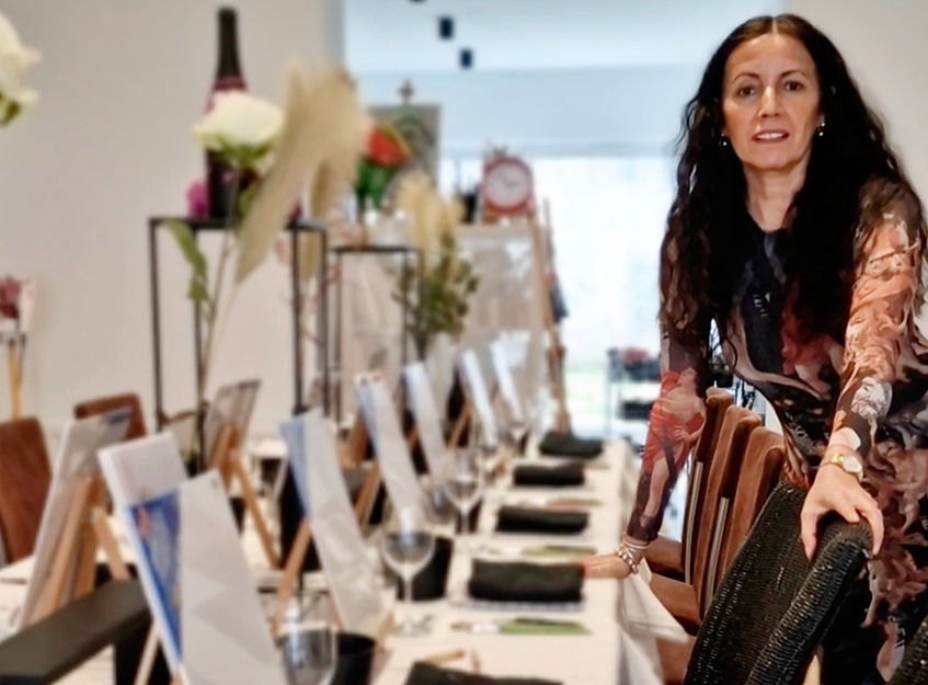 Luxury Painting and Wine Experience_edited.jpg