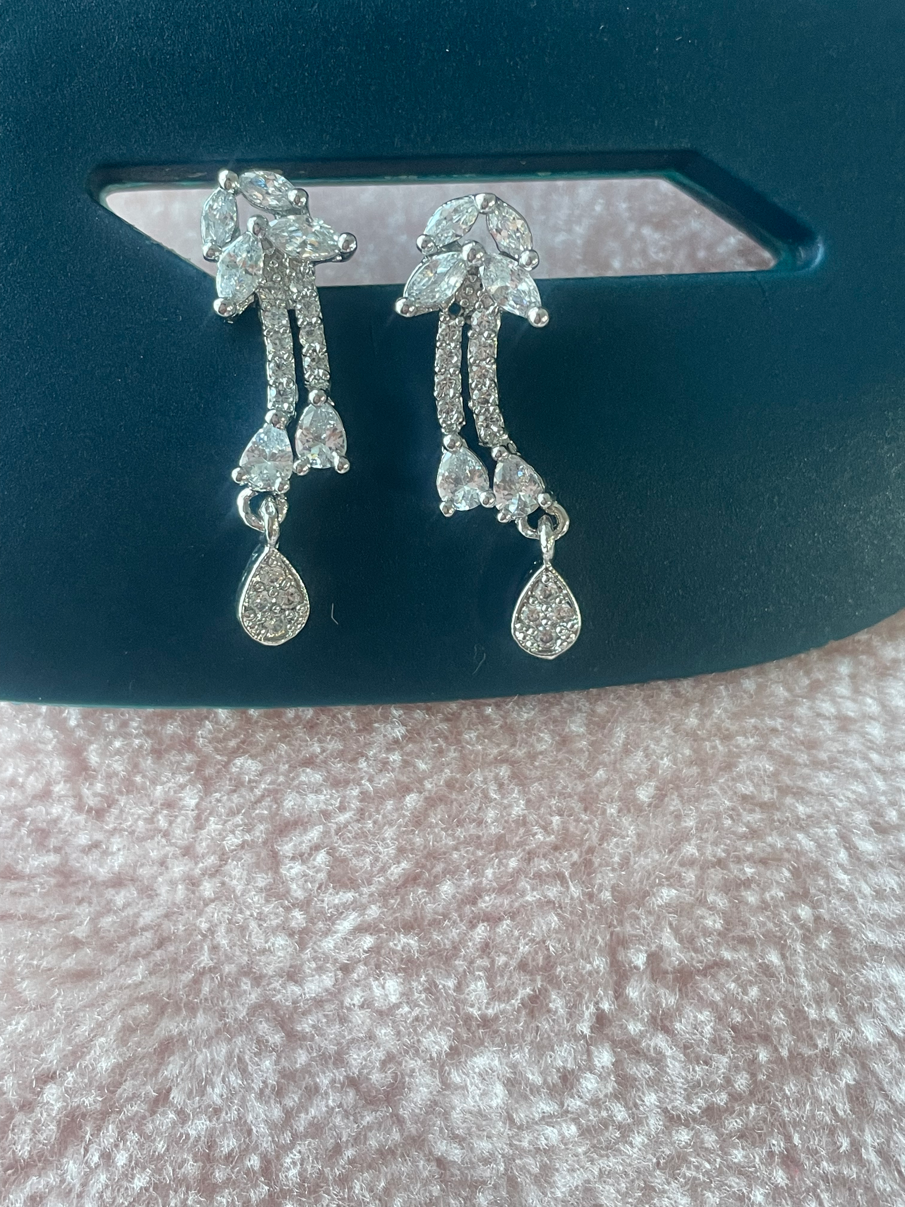 Navya Earrings 