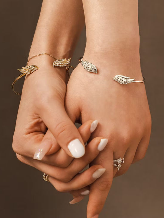 BLOOMTINE | Best Selling Angel Wing Bangle