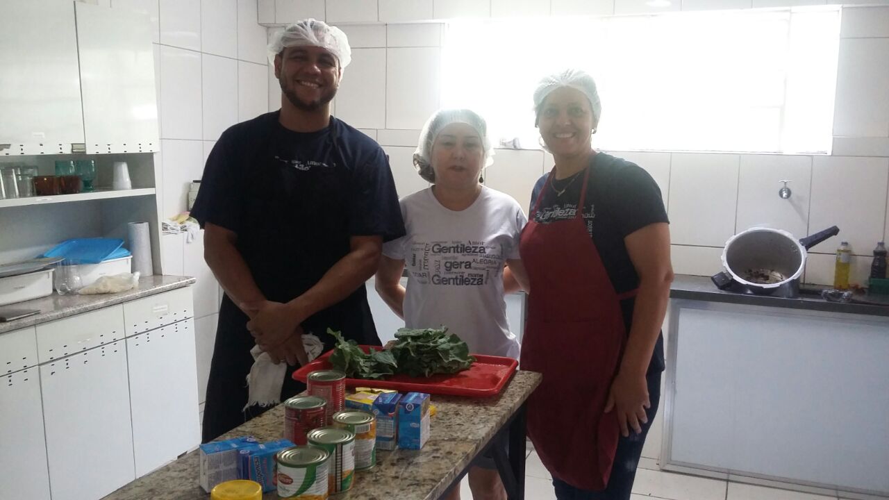 D.Otacília,Edgar, Elena