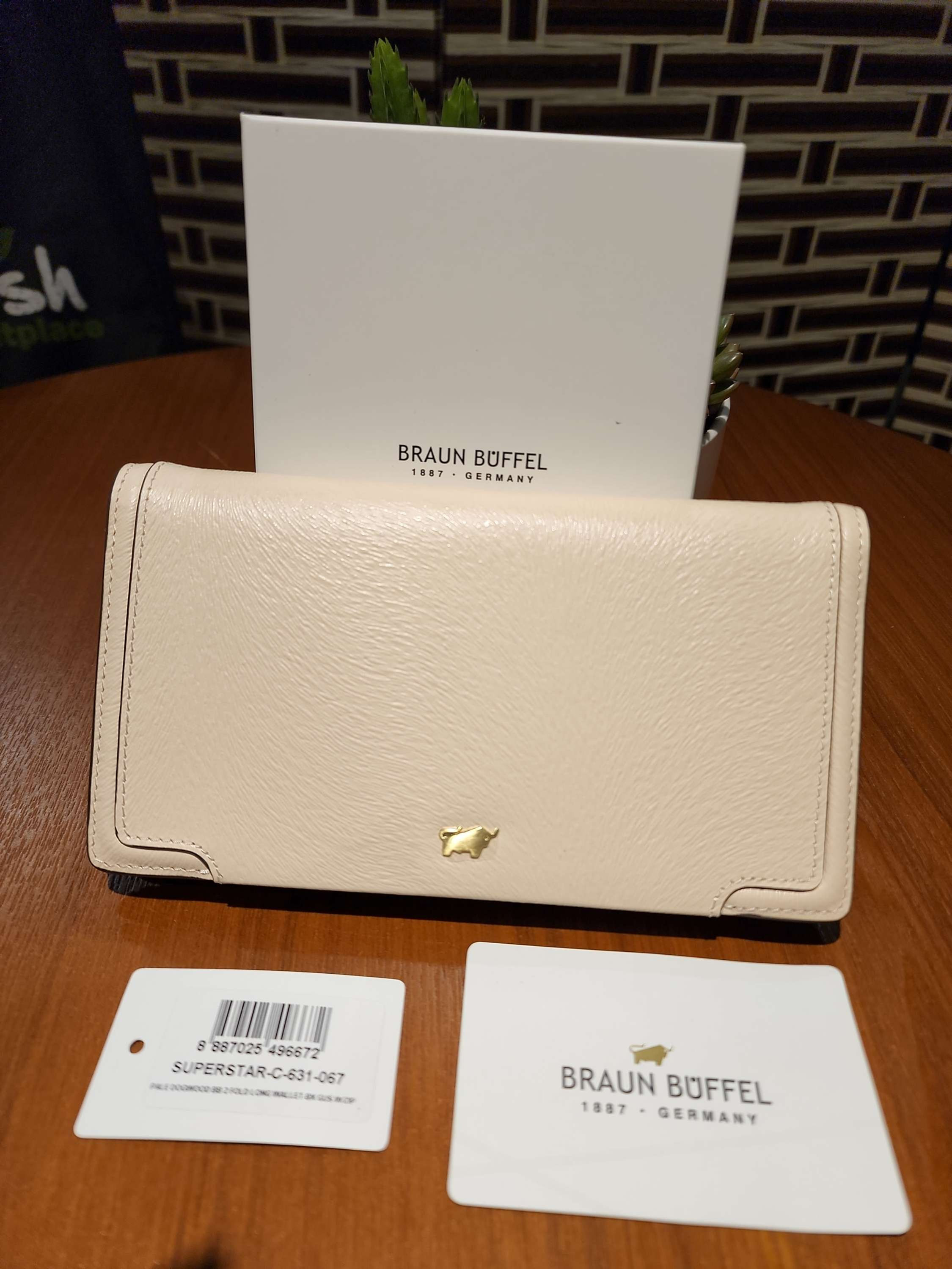 Braun Buffel Women Wallet