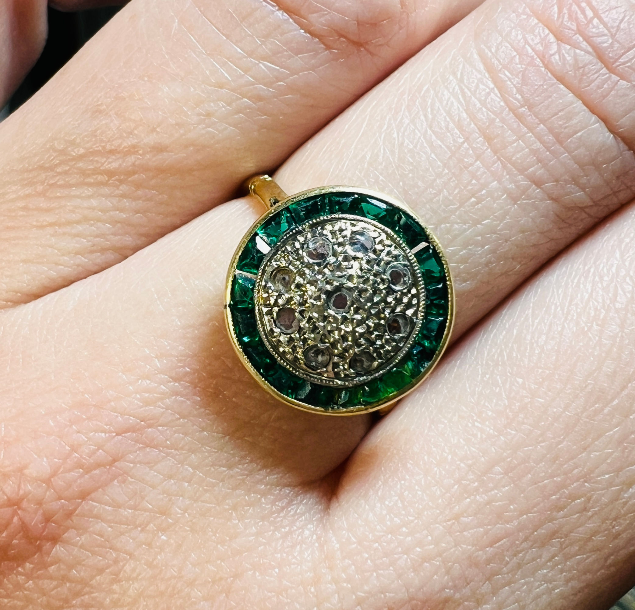 Złoty pierścionek Art Deco