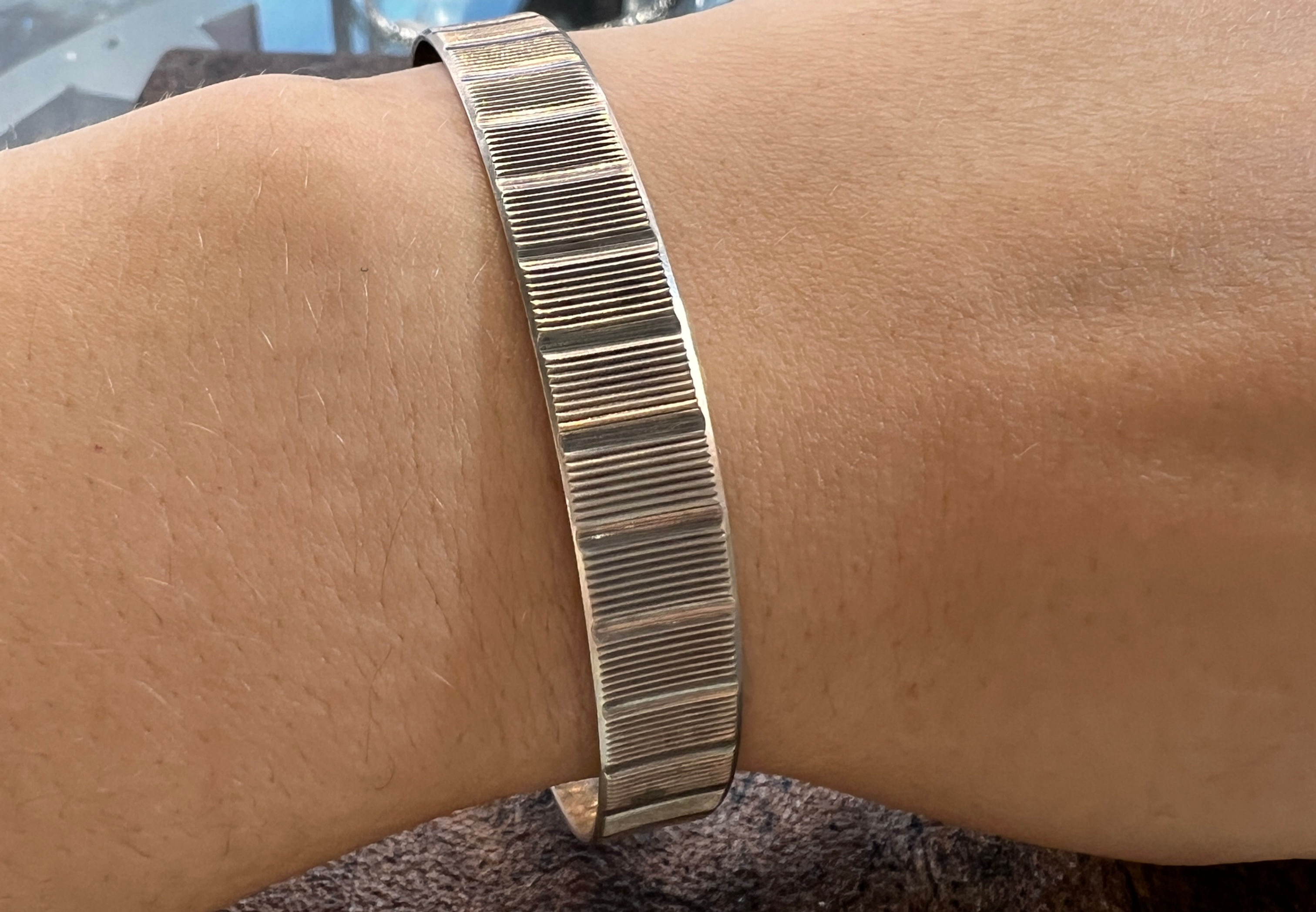 Srebrna bransoletka koło PRL