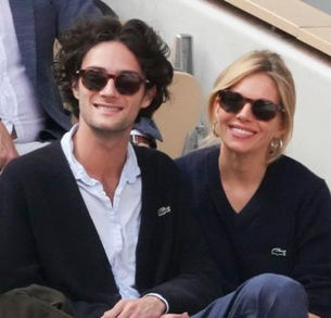 « Putain, mais pourquoi es-tu aussi jeune »… Au début, Sienna Miller agacée d’être plus âgée que son mec