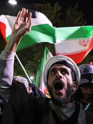 Attaque de l’Iran contre Israël:Des milliers d’Iraniens manifestent pour crier leur haine d’Israël