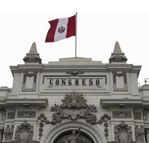 Pérou: le Congrès approuve une loi pour prescrire les crimes contre l'humanité commis avant 2002
