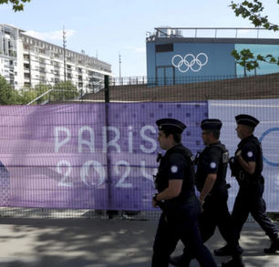JO 2024: Paris sous très haute sécurité avant le coup d'envoi des Jeux olympiques