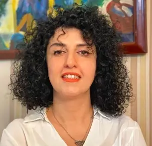 Iran: Narges Mohammadi, prix Nobel de la paix, condamnée à un an de prison pour «propagande»