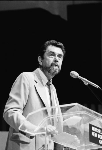 leo-buscaglia_75336_m.jpg