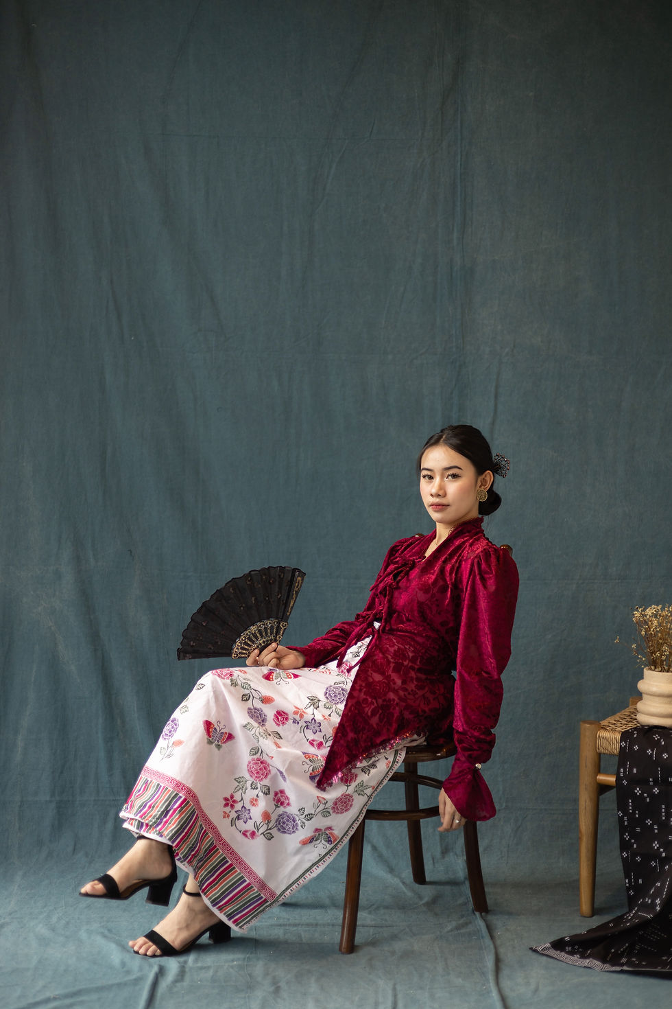 Thumbnail: Kebaya Ratri - Set