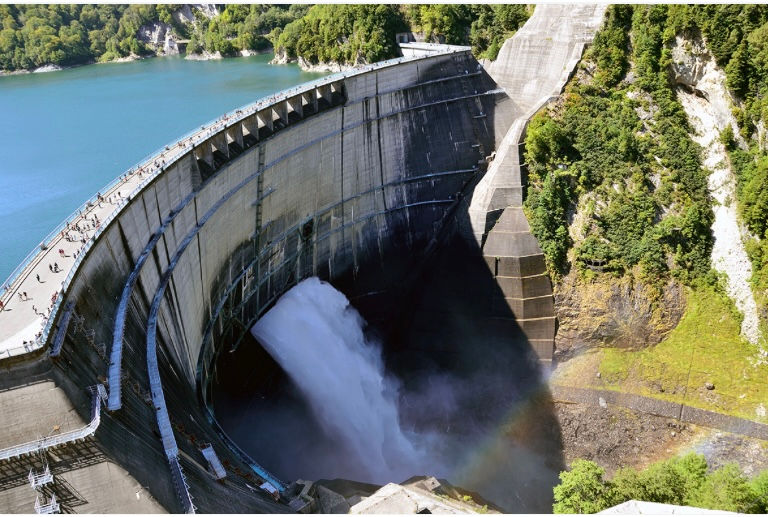 "Une Souveraineté Énergétique Compromise : Le Scandale des Barrages Hydroélectriques"