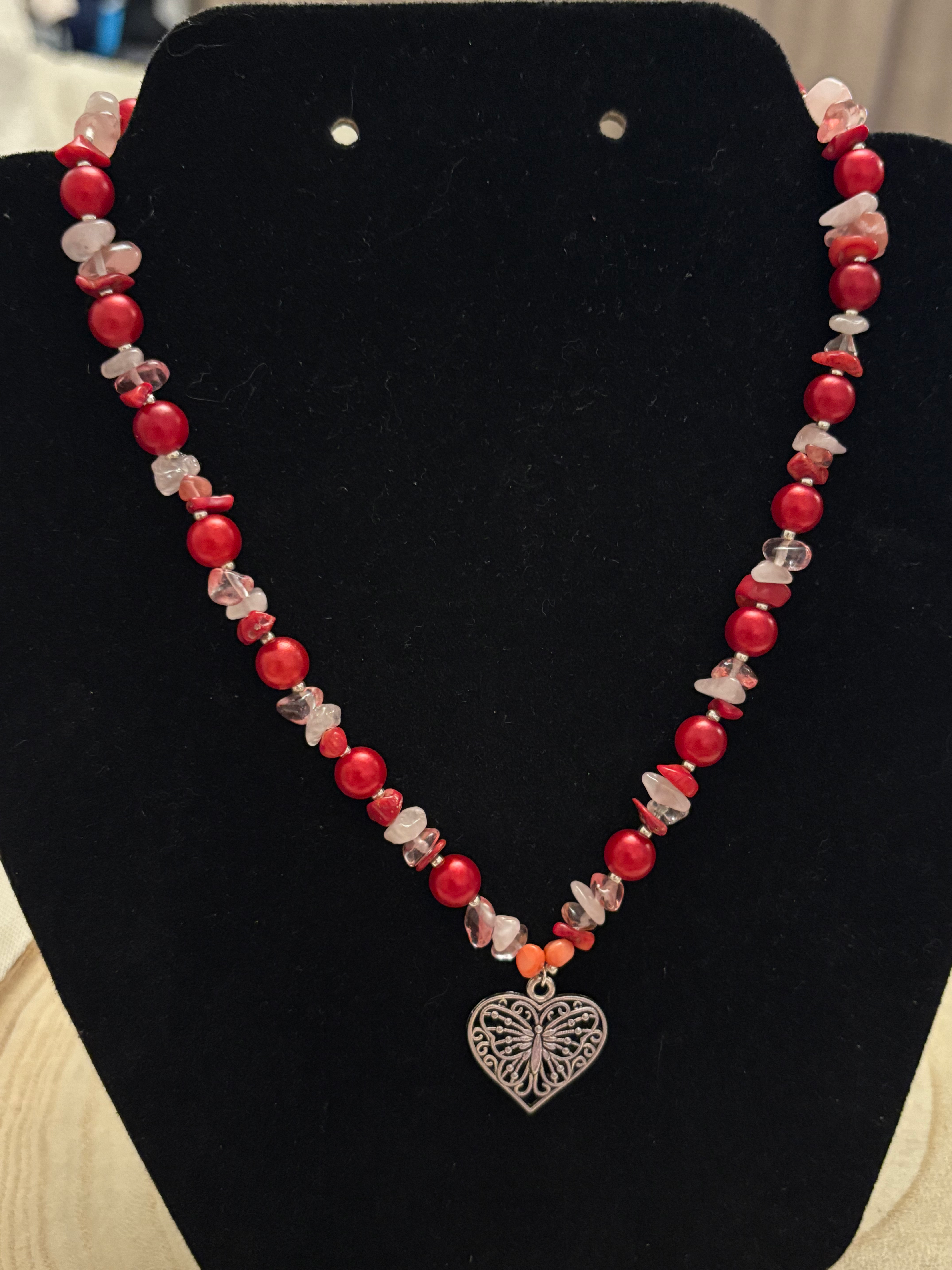 Red glass pearls/red stone chips necklace & heart pendant
