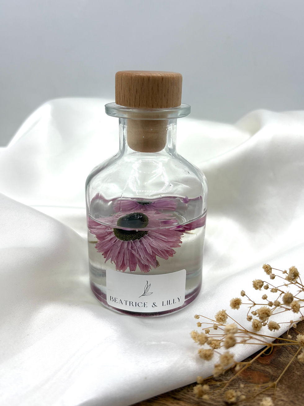 Thumbnail: 100ml clear glass reed diffuser with a pink flower inside and wooden top