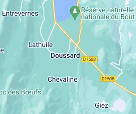 Map showing the south of lake Annecy, the village of Doussard and some hamlets.