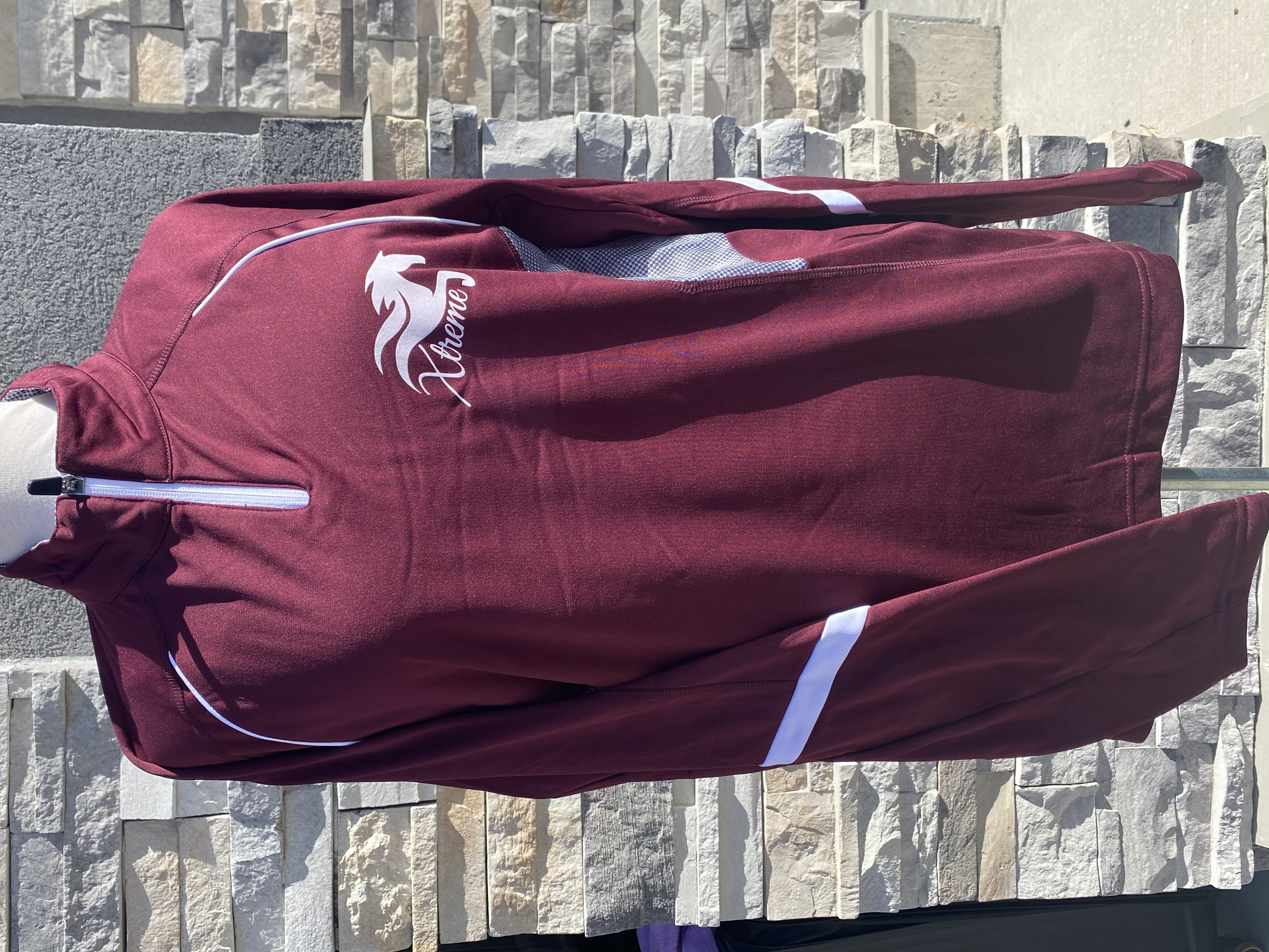 Lea: Athletic wear 1/4 zip