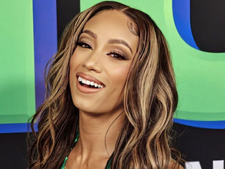 Sasha Banks Discusses Training In Mexico & Makeup Line