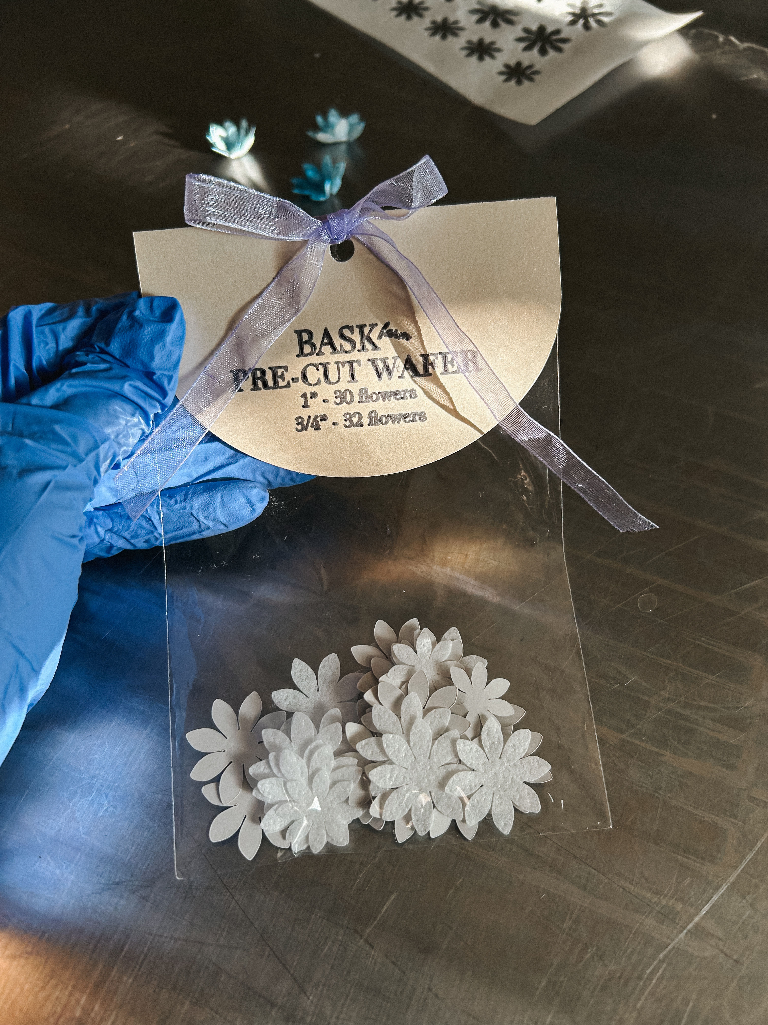 Pre-Cut Wafer Paper Dainty Flowers