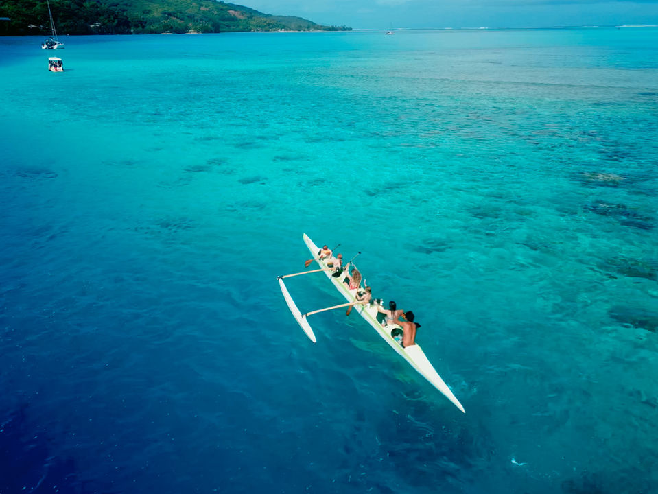 Va'a sur le lagon