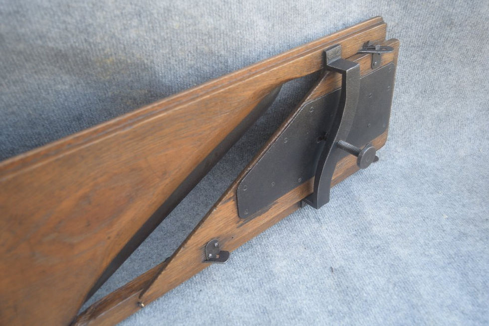 Miniature : Trancheuse guillotine à pain