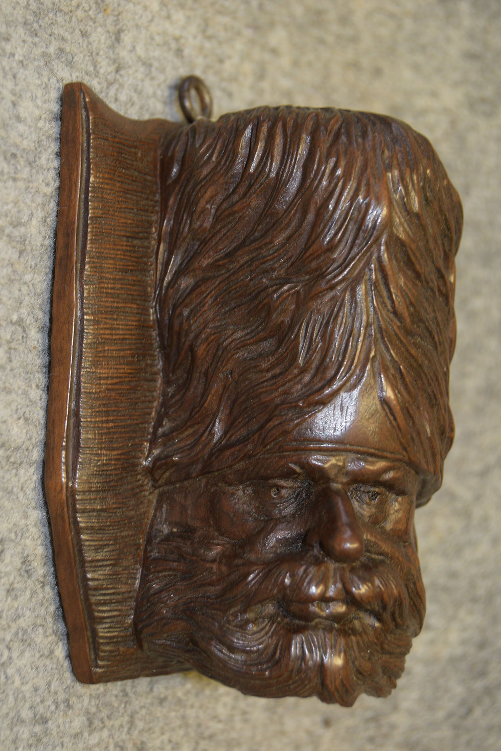 Pyrogène en bois monoxyle