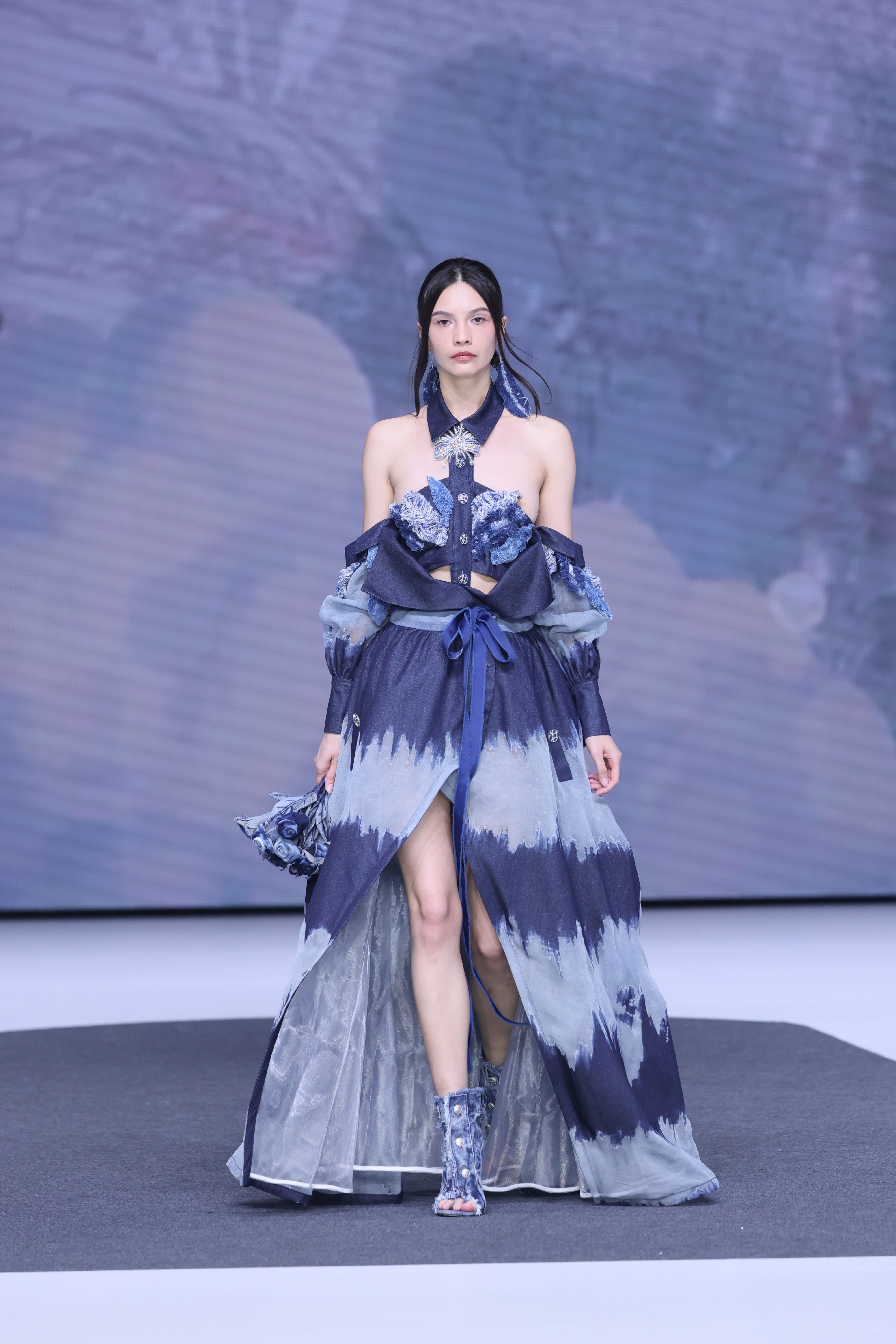 Look 11 - Once Upon a Twine