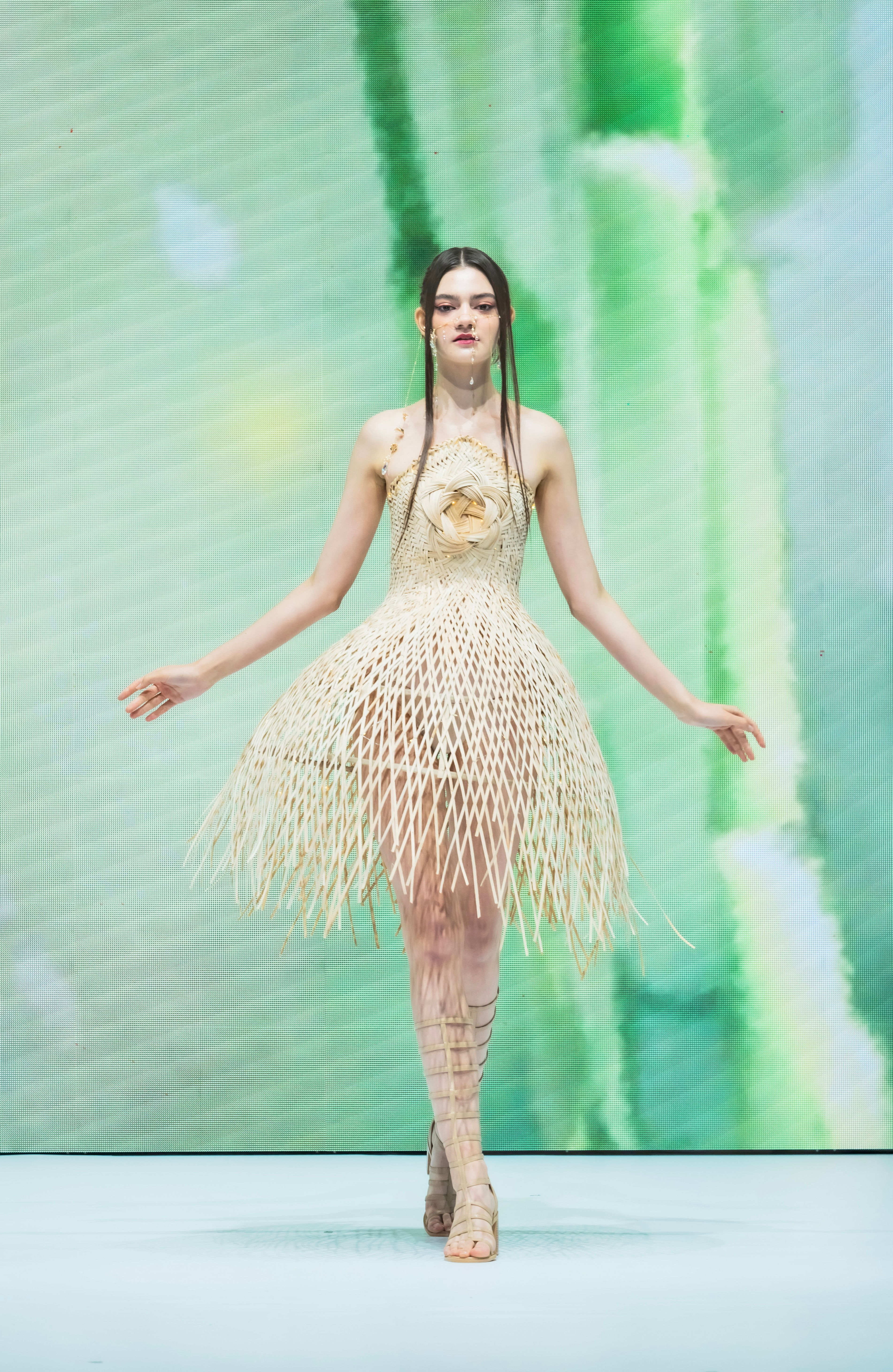 Look 1 - Mono no Aware