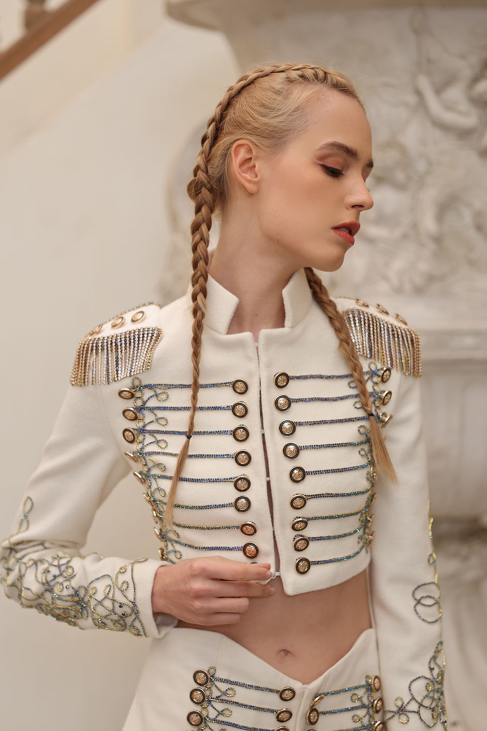 縮圖：Look 11 - Snow Lily's Whisper