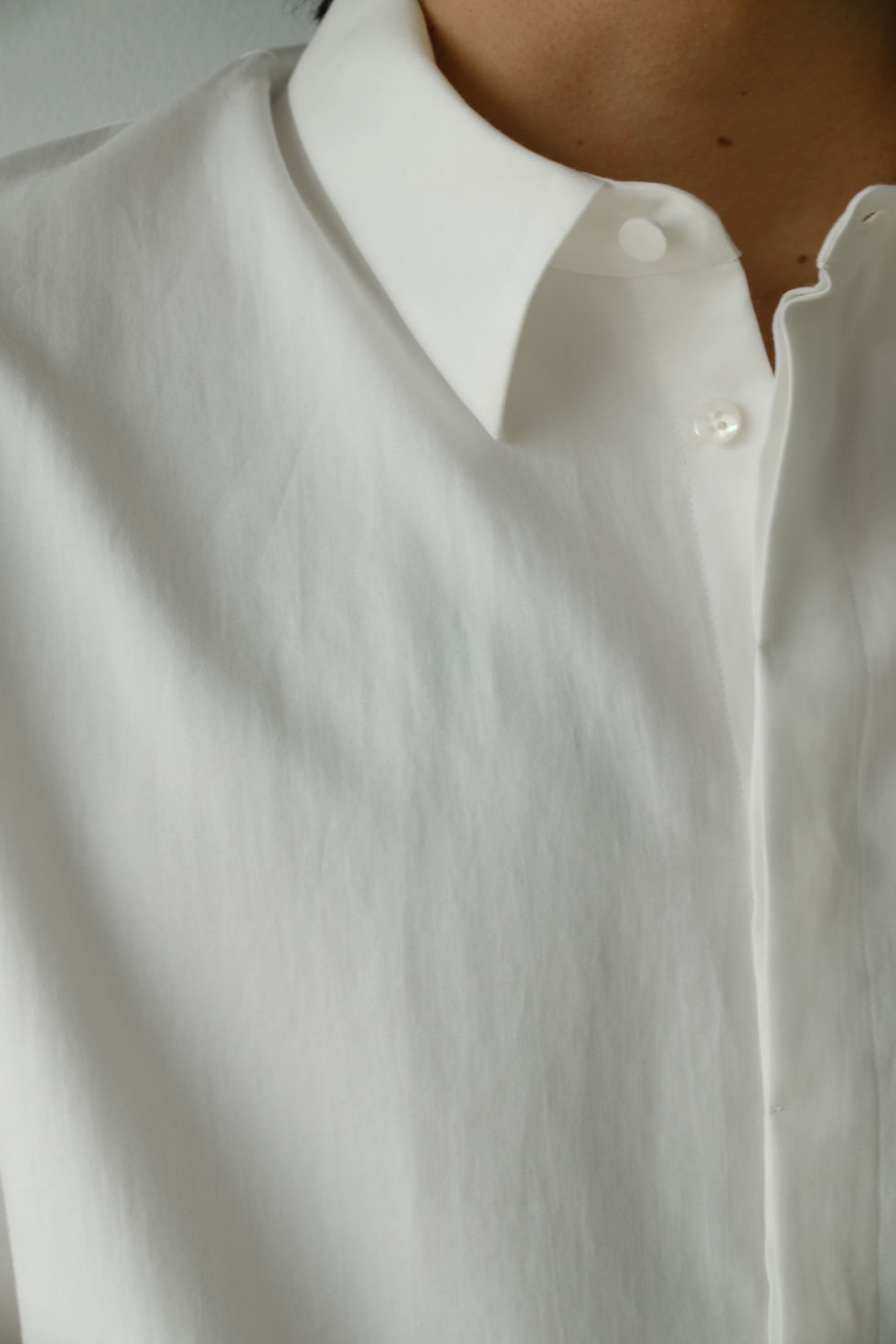 サムネイル： 99% cotton dress shirt