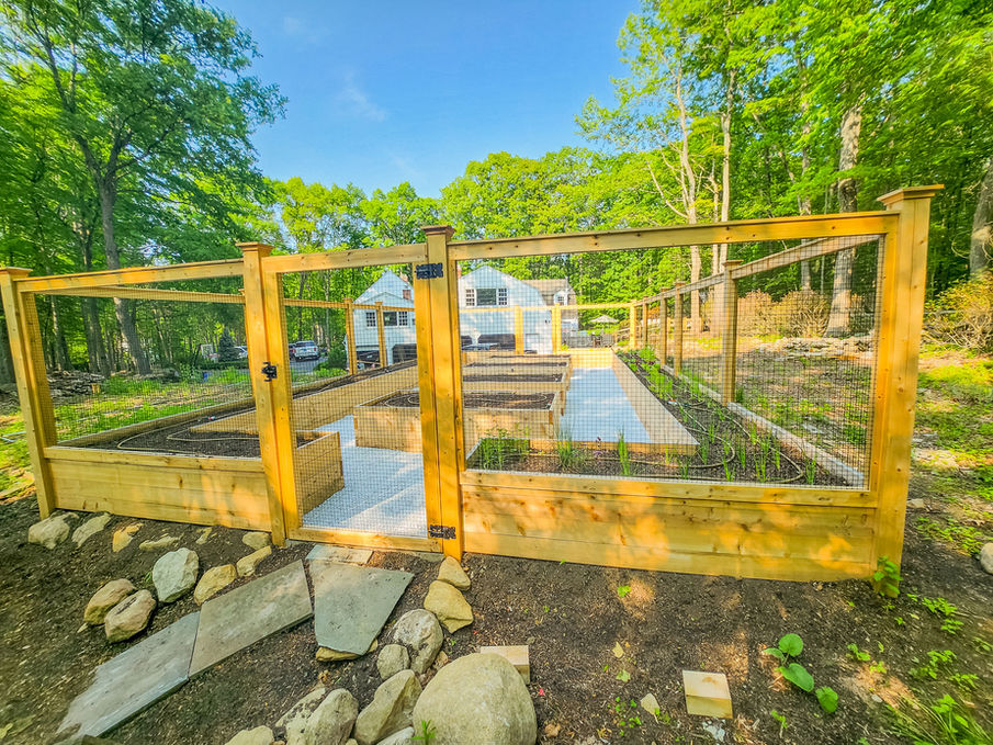 Custom Garden, Custom built vegetable garden beds, contractor near me