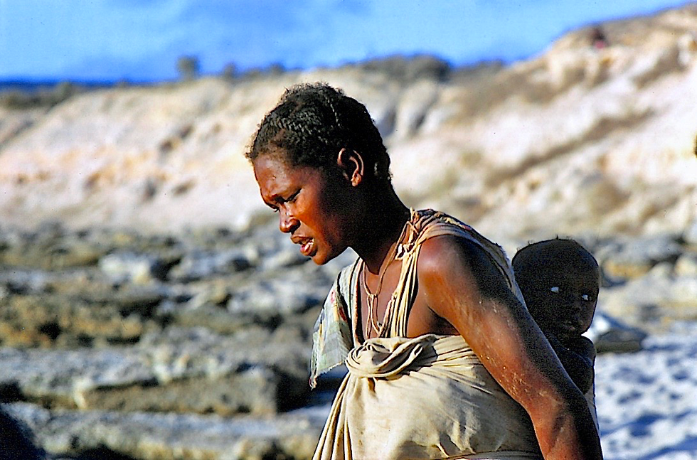 Fisherman's Wife, Lavanono.