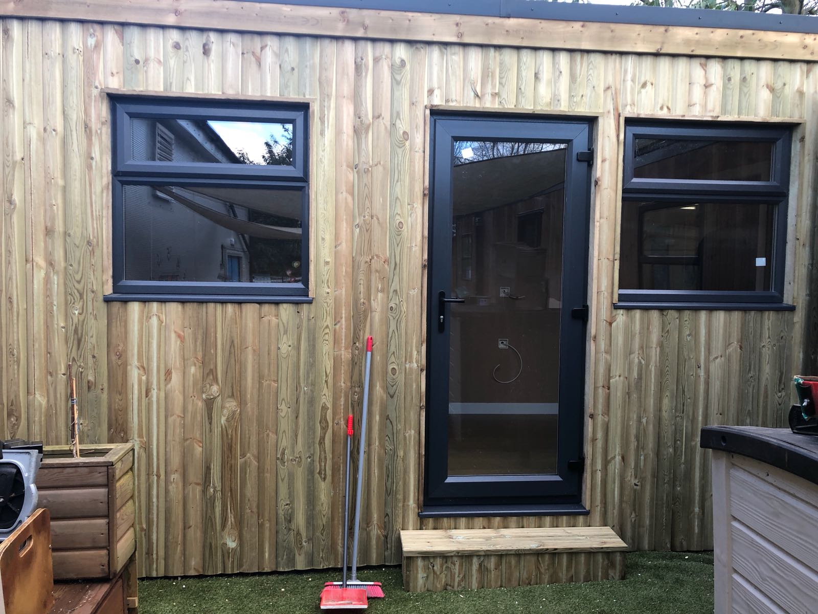 Outdoor nursery office / garden room Axo leisure Play & Sports