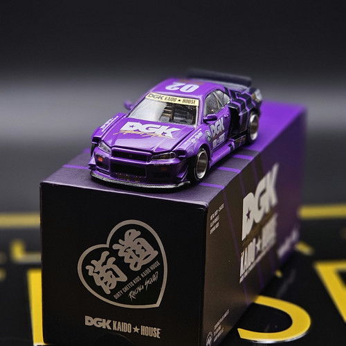 Kaido House 日産スカイライン R34 DGK ピン付き。 Kaido House 日産スカイライン R34 DGK ピン付き。 NISSAN