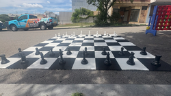 Giant Chess