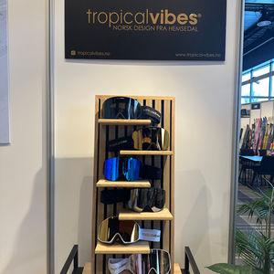 SalgsDisplay i Heltre Eik & Spiler