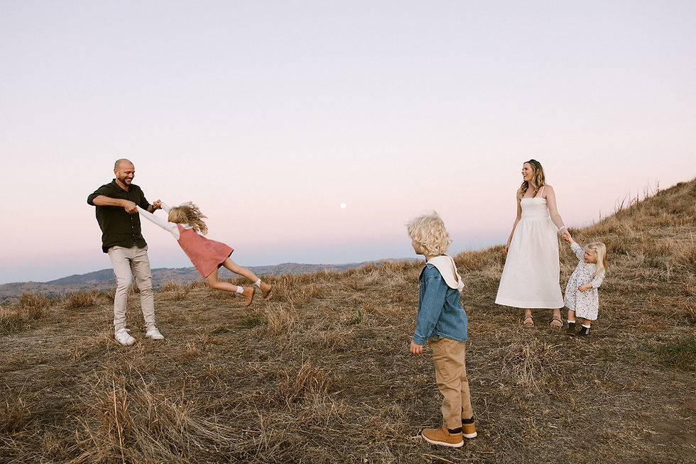 candid meets editorial summer family session | Albury NSW