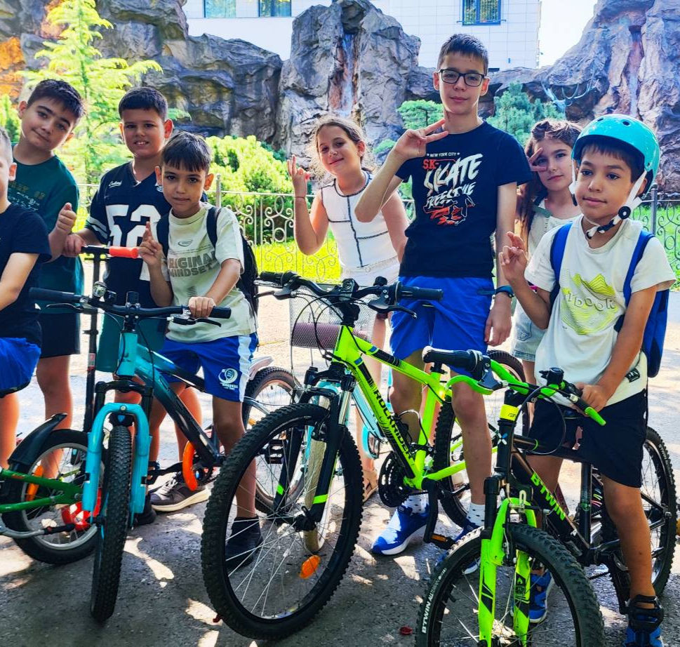 Before School și After School pentru copii în București, Sector 4 – activități educative, loc de joacă interior, teme cu profesor, Școala de Vară și petreceri private pentru copii 6–10 ani – Elefăntelul Curios.