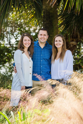 wedding pictures with umbrellas.jpg