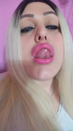tumblr_om90drIMsZ1qhdua6o1_250