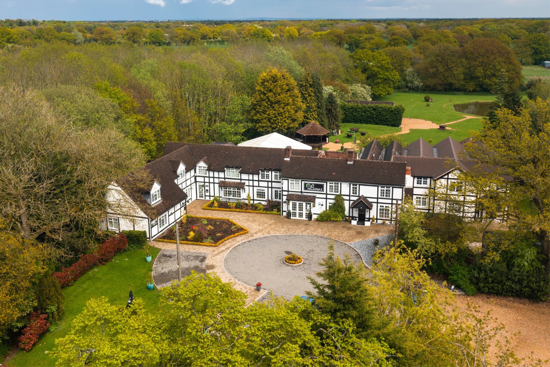 The Limes: Warwickshire countryside retreat