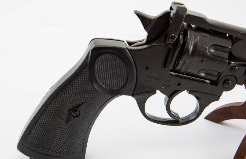 الصورة المصغرة: Denix 1923 British MK4 Webley Non-Firing Prop Revolver