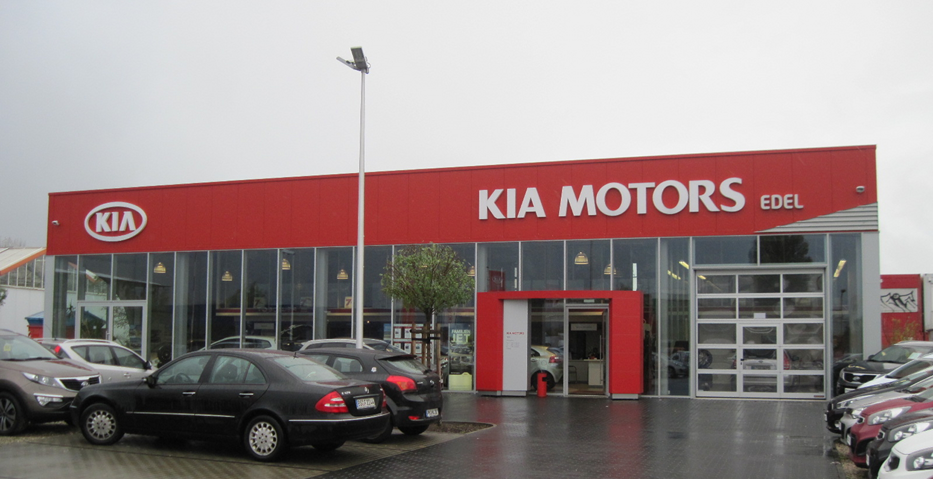 Autohaus Kia Potsdam Architekten AFM