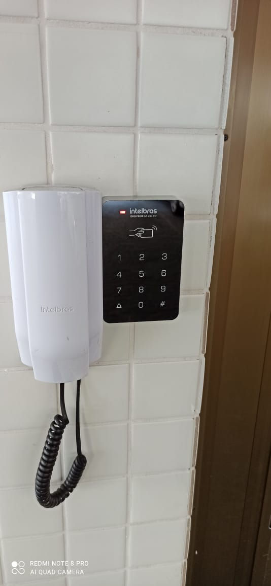 Controle de acesso intelbras