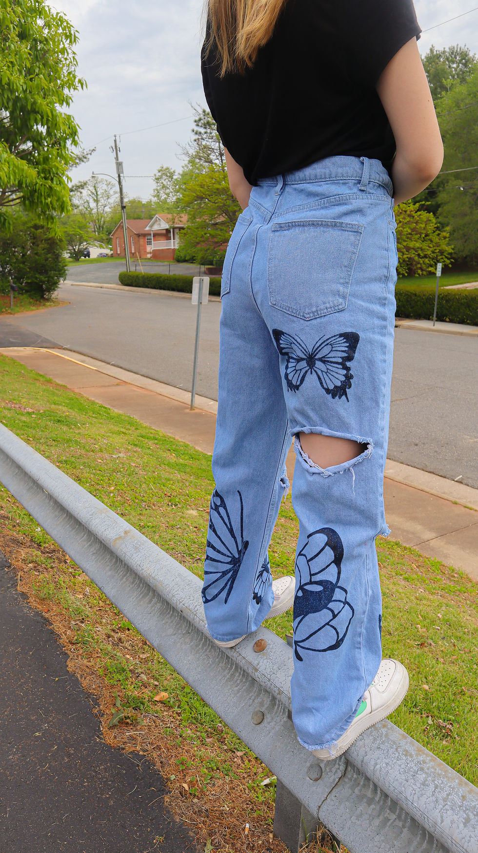 Thumbnail: Black Butterfly Mom Jeans